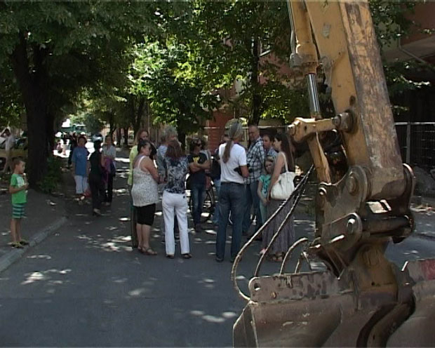 Телима, па петицијом одбранили улицу липа